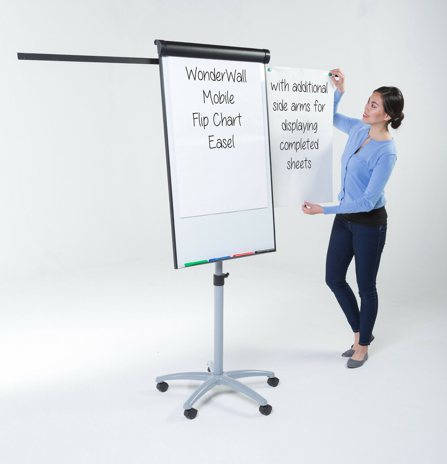 Mobile Magnetic Flipchart Easel with 2 extended arms Mobile Magnetic Flipchart Easel with 2 extended arms