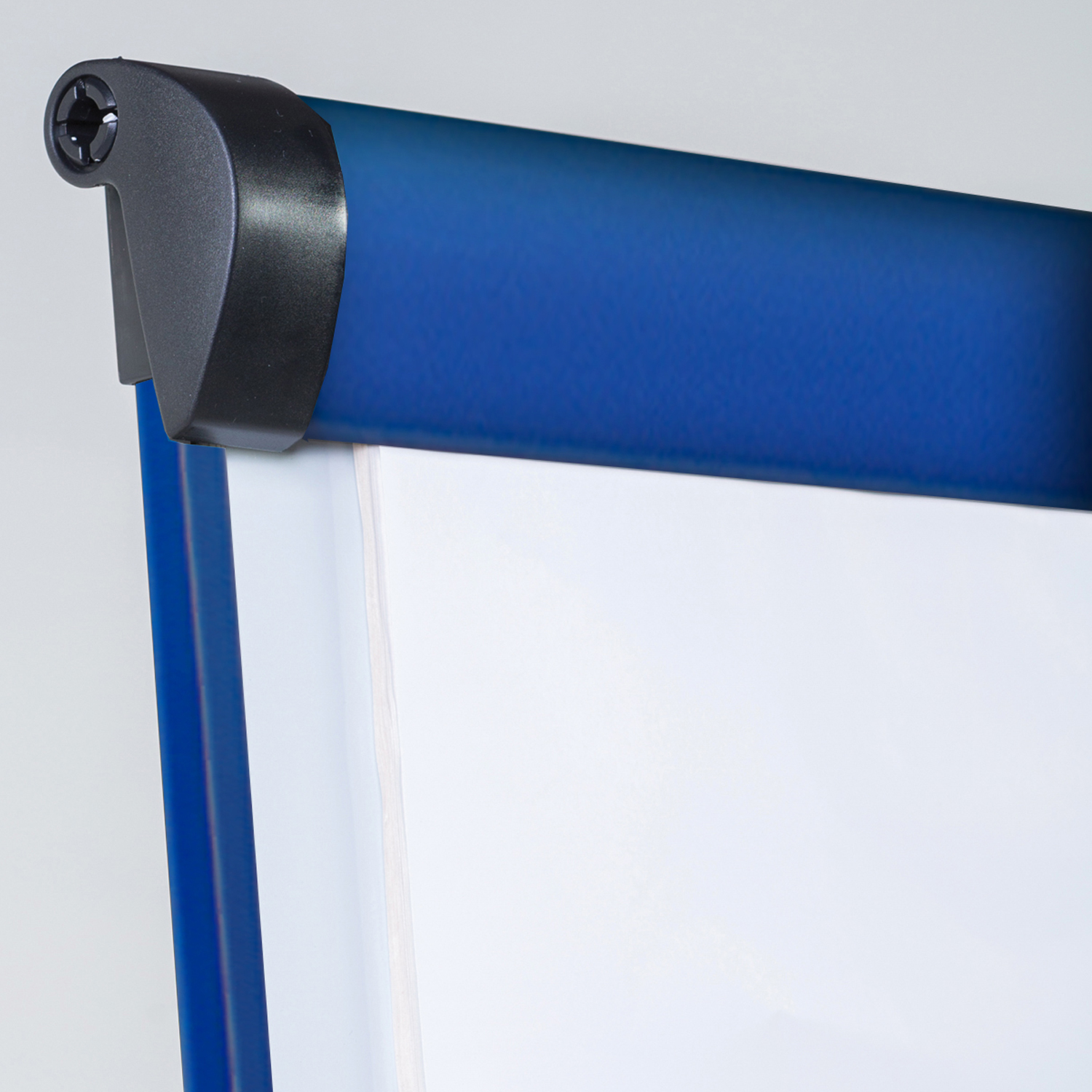 Mobile Magnetic Flipchart Easel with 2 extended arms Mobile Magnetic Flipchart Easel with 2 extended arms
